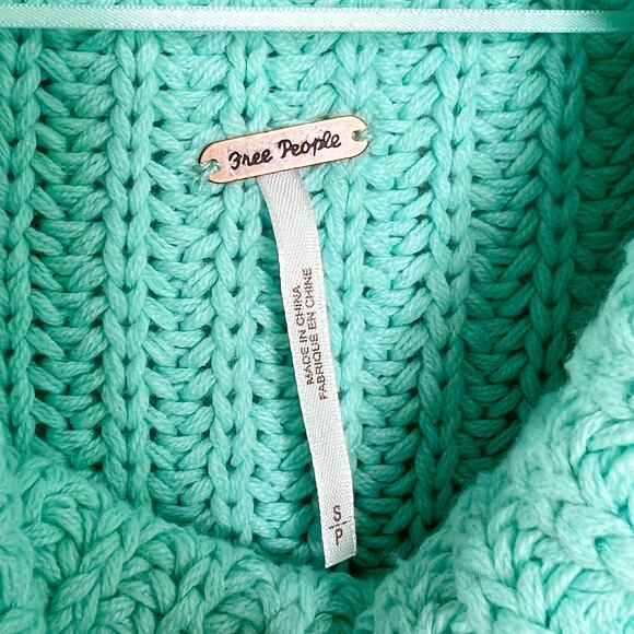 Free People S NEW Swim Too Deep Turtleneck Sweater Aqua Slouchy *flaw - Picture 4 of 13